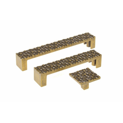 G31-CD3001.32.AB / Uchwyt meblowy