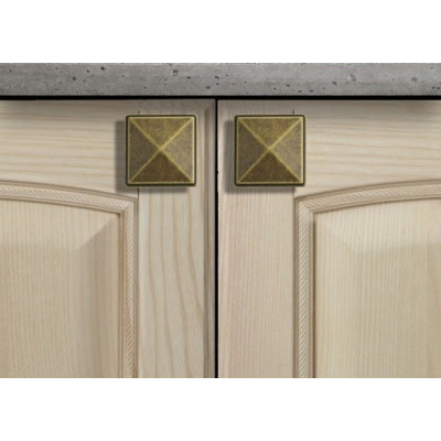 R-24108.035.09 / Gałka meblowa