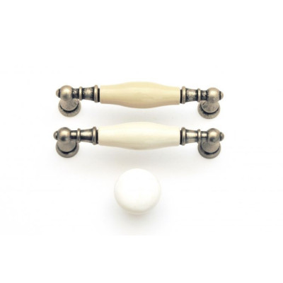 POR-15141.96.19.GŁ / Uchwyt porcelanowy