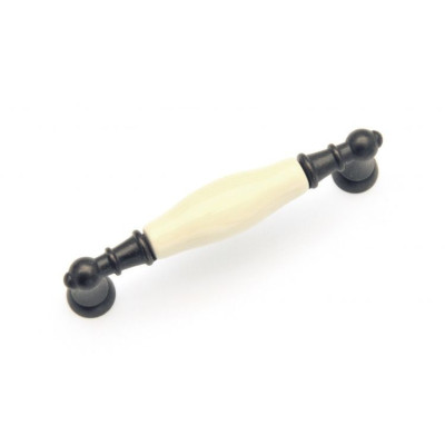 POR-15141.96.22.GŁ.CK / Uchwyt porcelanowy