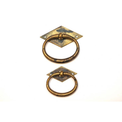 OM 124A / Uchwyt mosiężny