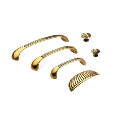 R-15083.96.07 / Uchwyt meblowy 96 mm